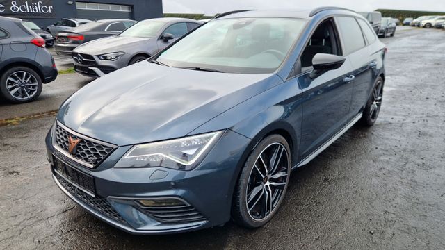 Seat Leon ST Cupra 300 4Drive Pano Kamera Beats
