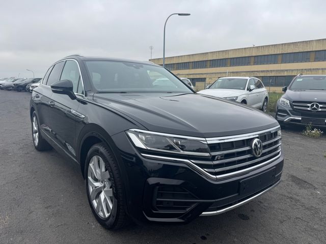 Volkswagen Touareg R-Line 4Motion Standheizung LED Navi AHK