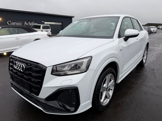 Audi Q2 30 TDI S line 1.Hand Digital Kamera LED