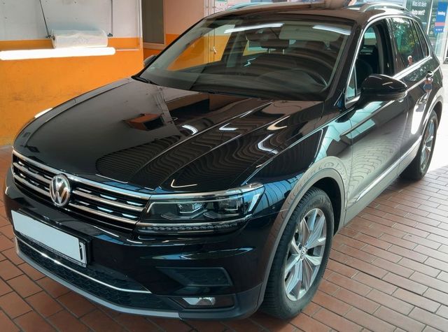 Volkswagen Tiguan Highline Virtual Pano Navi LED 360* AHK