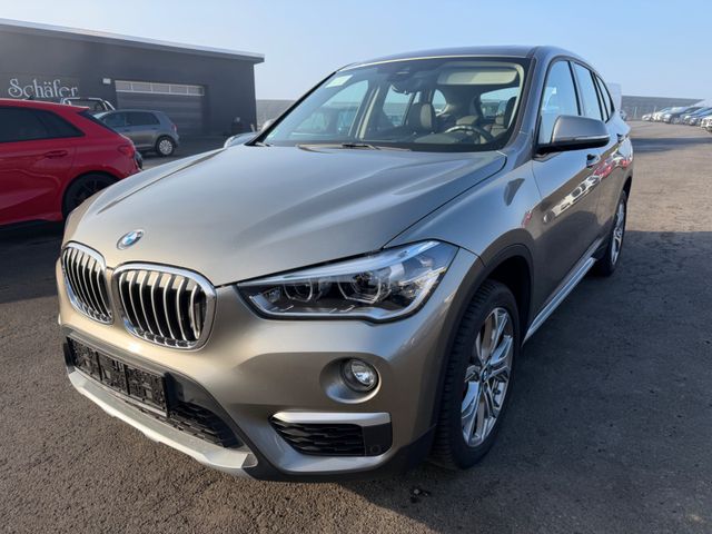 BMW X1 xDrive 20 d xLine Pano Kamera Head Up