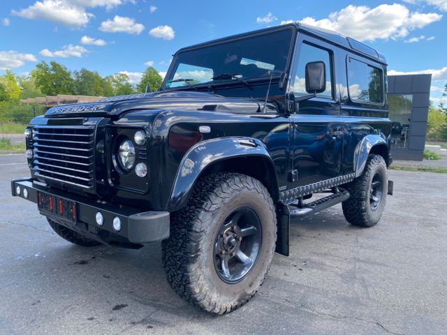 Land Rover Defender 90 Standheizung Kamera LED Recaro