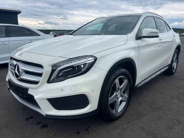 Mercedes-Benz GLA 200 AMG Navigation Xenon Panorama