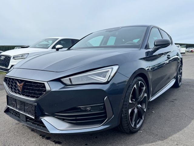 Cupra Leon VZ 1.Hand Schalensitz Carbon Beats Memory