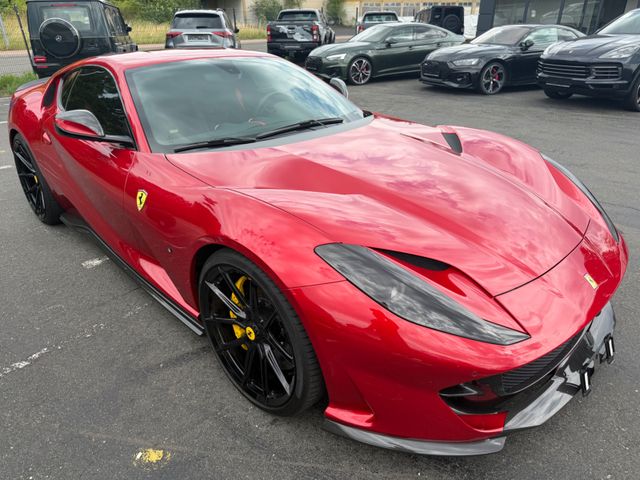Ferrari 812 6.5 V12 Superfast NOVITEC UMBAU VOLL Carbon